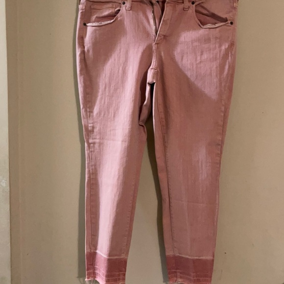 Universal Threads fringed at ankle - Picture 1 of 5